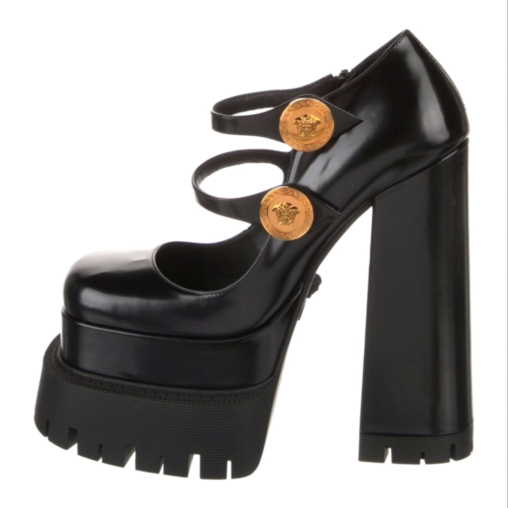 VERSACE Medusa Insignia Patent Leather Pumps 8.5